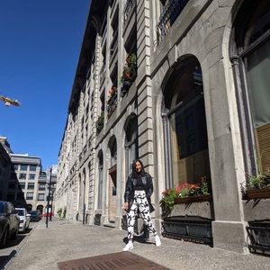 Meet your Posher, Neda